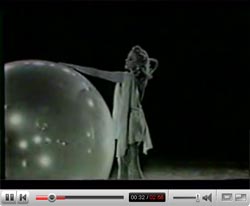 Sally Rand’s bubble dance (1937)